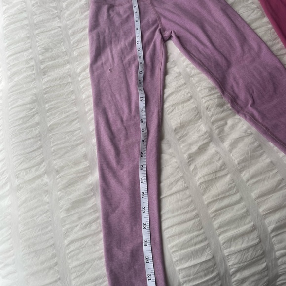 (2 pairs) Beyond Yoga Valentines' Day Balletcore bundle - Picture 4 of 10